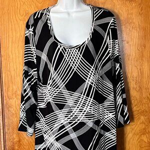 NWOT Women's stretchy Black and white shirt- JM Collection - XL